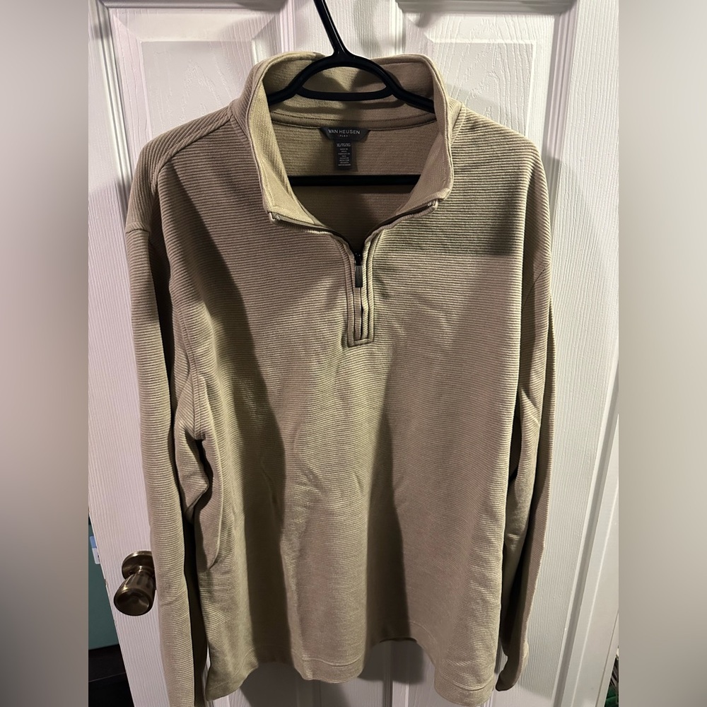 Van Heusen - Men’s XL - Beige Half-Zip Sweater
